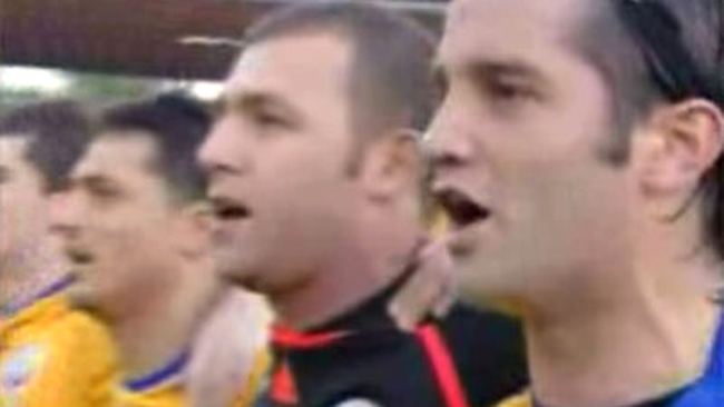 Canta imnul alaturi de tricolori!