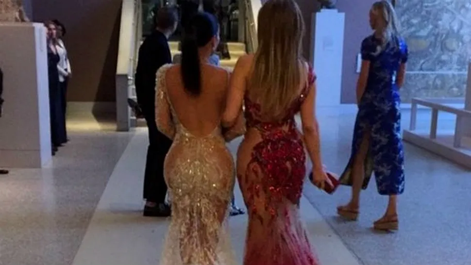 
Kim Kardashian şi Jennifer Lopez, înfruntarea divelor pe covorul roşu!
