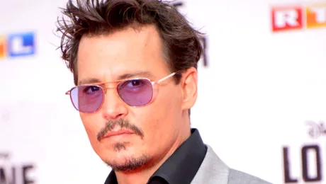 Johnny Depp va juca într-o continuare a filmului „Alice în Ţara Minunilor”