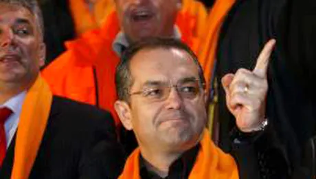 Bugetarii „de lux” nu vor mai avea si pensie si salariu