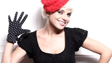 Jojo este insarcinata in patru luni!