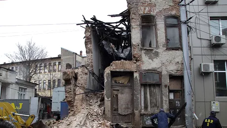 Casa veche prabusita pe Calea Mosilor (Foto exclusiv)