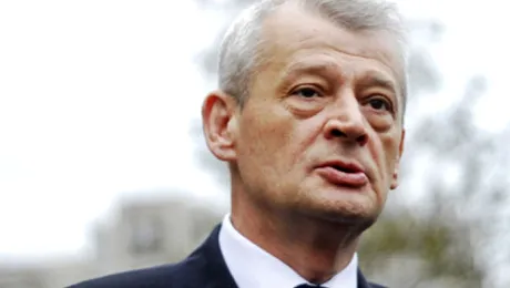 Cum arată iubita secretă a lui Sorin Oprescu! Este o tânără doctoriţă