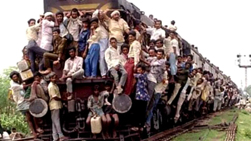 Metoda indiana pentru a prinde loc in tren (Video)