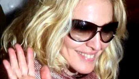 Madonna da 10.000 $ pe apa „binecuvantata”