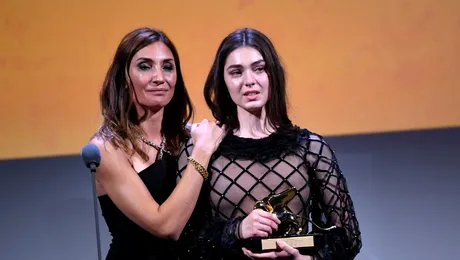 Festivalul de la Veneția: o dramă despre avort de o regizoare de origine română a primit Leul de Aur