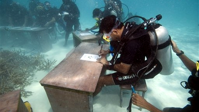 Sedinta Guvernului din Maldive, in Oceanul Indian