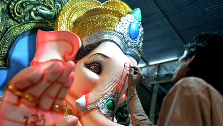 18 lucruri bizare care se întâmplă doar în India