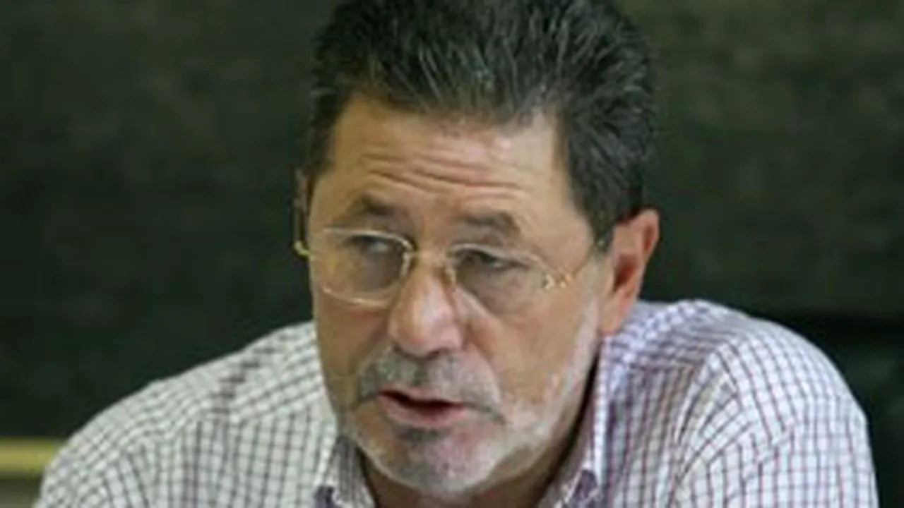 1-cornel-dinu 