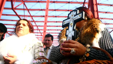 Parlamentarii PD-L nu impoziteaza vrajitoarele, de frica magiei negre