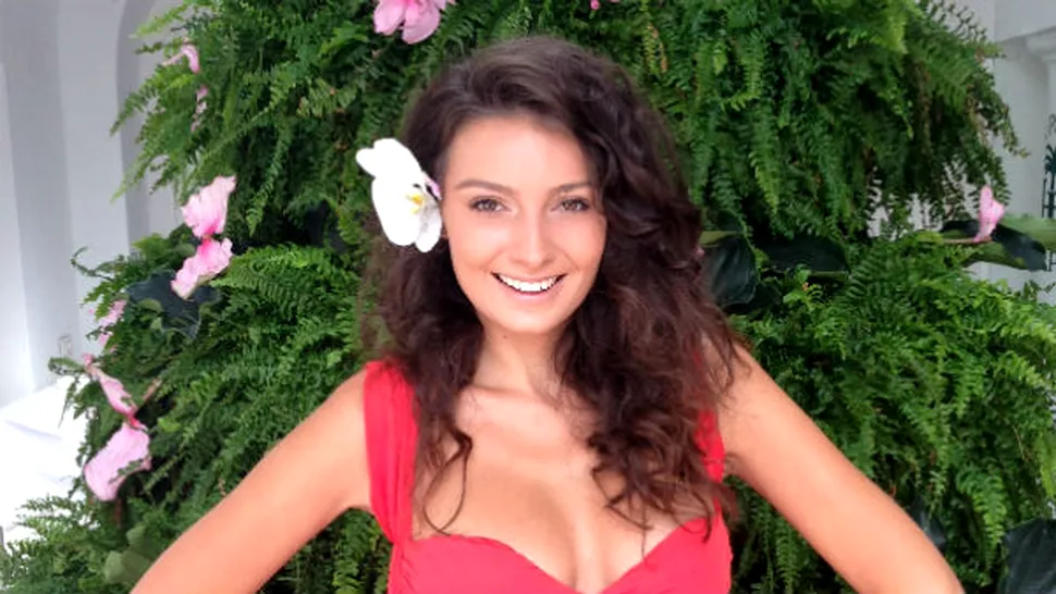 Olivia Păunescu, vacanţă neaşteptată în Capri