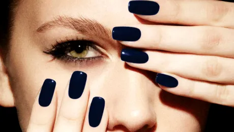 Mit sau adevăr – manichiura semipermanentă dăunează?