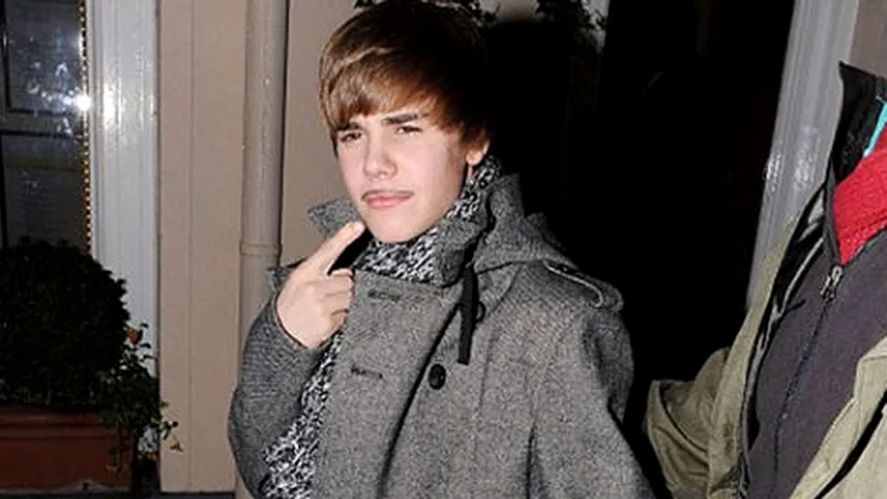 Justin Bieber are mustata (Poze)