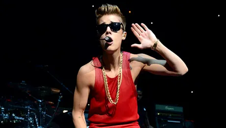 Justin Bieber: „Eu am succes, nu sunt un ratat ca Lindsay Lohan”