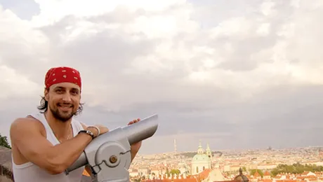 Denis Ştefan se întoarce la Medalion