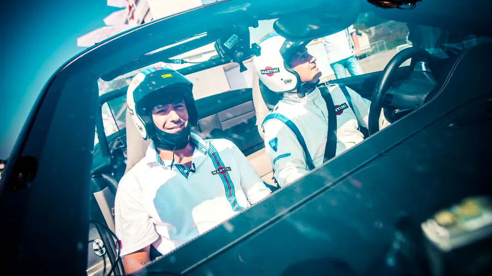 Radu Vâlcan s-a întânit pe circuitul de Formula 1 cu Stig de la Top Gear