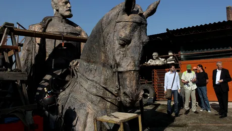Statuia lui Carol I va trona din nou in fata Muzeului National de Arta