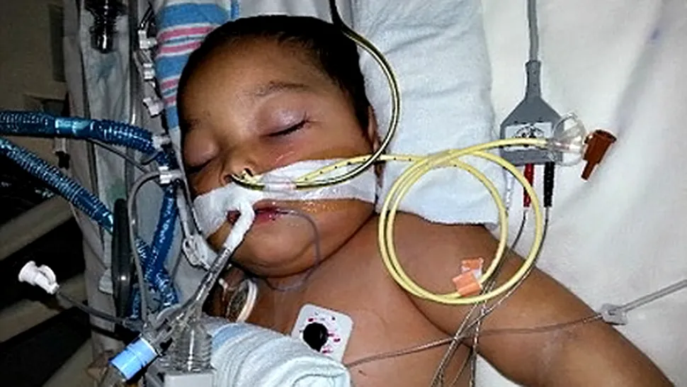 Un băiat de 3 ani a supraviețuit după ce i-au fost transplantate cinci organe