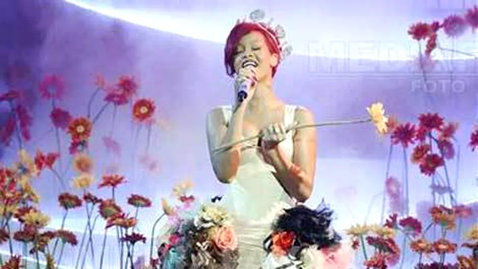 Rihanna lansează propria ei colecție vestimentară