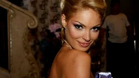 Valentina Pelinel: „Femeia e o carte deschisa si vesnic obiect de studiu”