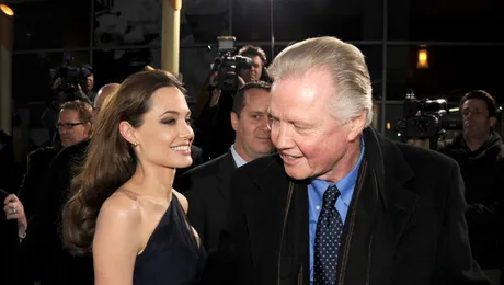 Jon Voight se va retrage din carieră după ce va fi jucat rolul perfect în filmul fiicei sale, Angelina Jolie