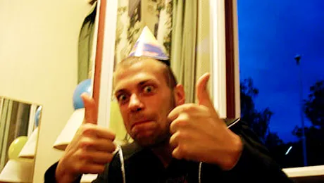 Tara arde si Parlamentul dezbate Ziua Tatalui