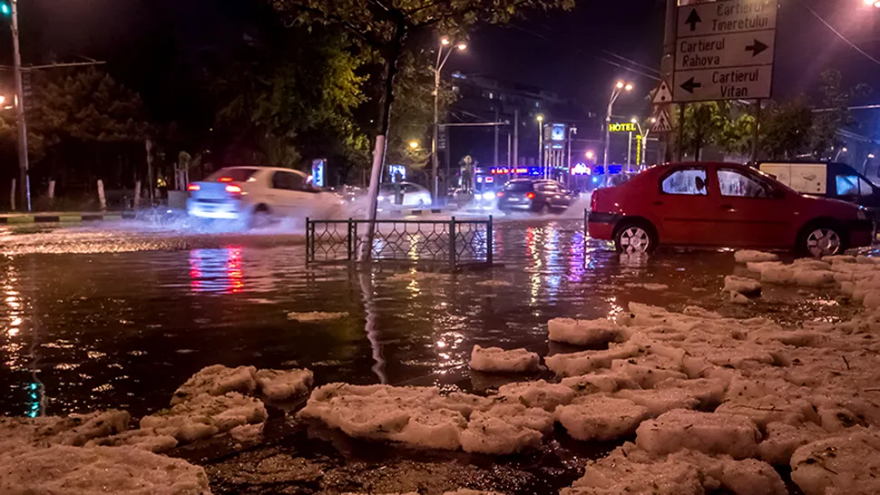 Inundații și grindină de luna mai, în București (Poze & Video)