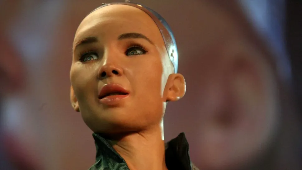 Prima operă digitală a robotului umanoid Sophia este scoasă la licitație sub forma de NFT