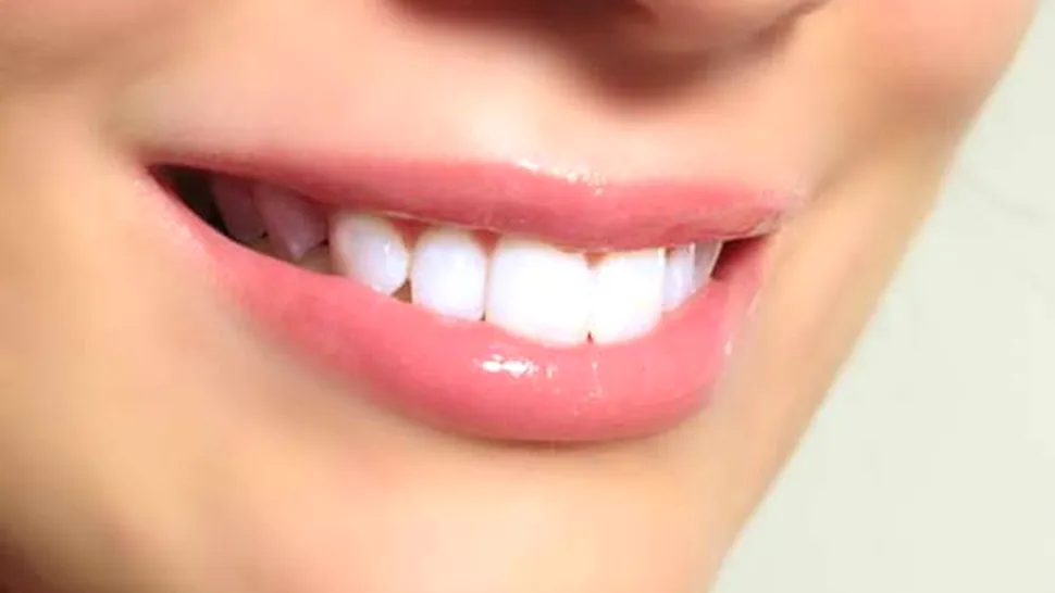 De ce avem două seturi de dinți