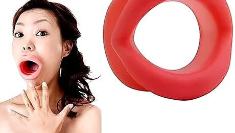 Cea mai ciudată metodă pentru a-ți exersa mușchii faciali