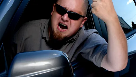 Afla ce ii streseaza pe romani, in drumul spre serviciu