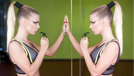 Jojo, de nerecunoscut! A dat rochiţele şic pe ţinutele extravagante din neopren