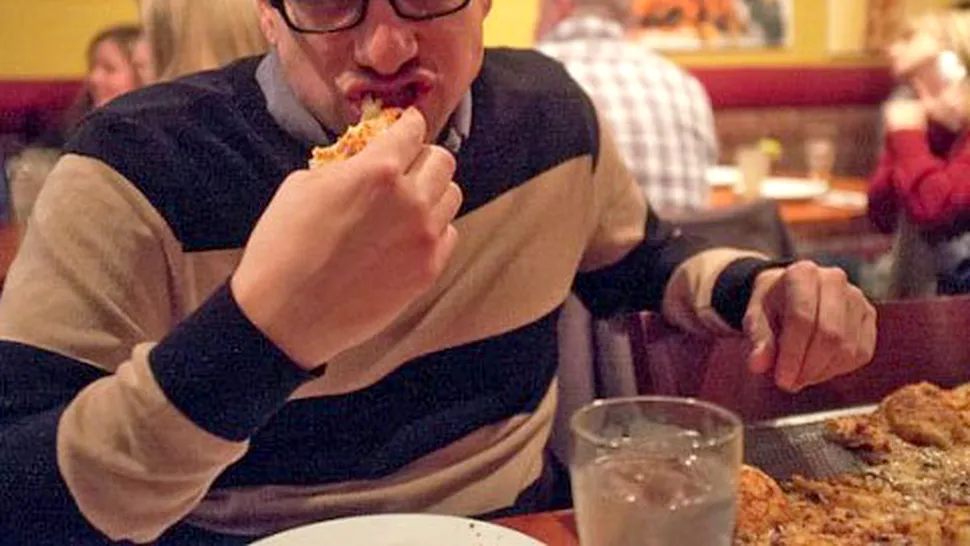 Bărbatul care s-a hrănit 25 de ani doar cu pizza