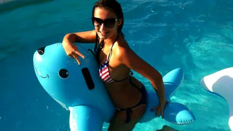 Fiica lui Adrian Enache, apariţie obraznică la plajă! Cum arată după ce a slăbit