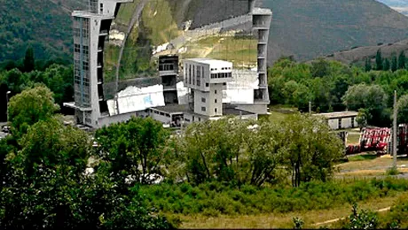 Cel mai puternic furnal solar din lume produce 3.500 de grade Celsius