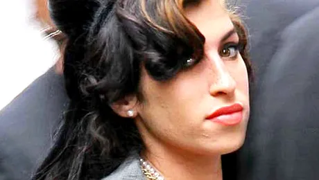 Amy Winehouse a lasat drogurile, dar a devenit o victima a shopping-ului