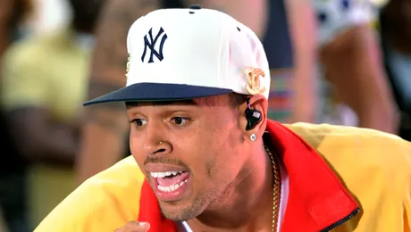 Chris Brown a lansat clipul piesei „Don”t Wake Me Up” (Video)