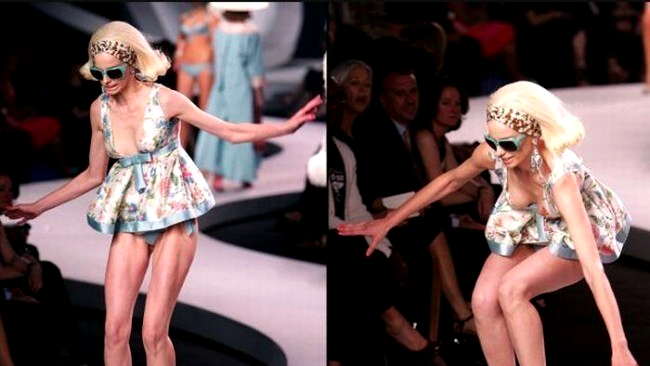 Blonda pana la capat! La capatul scenei...