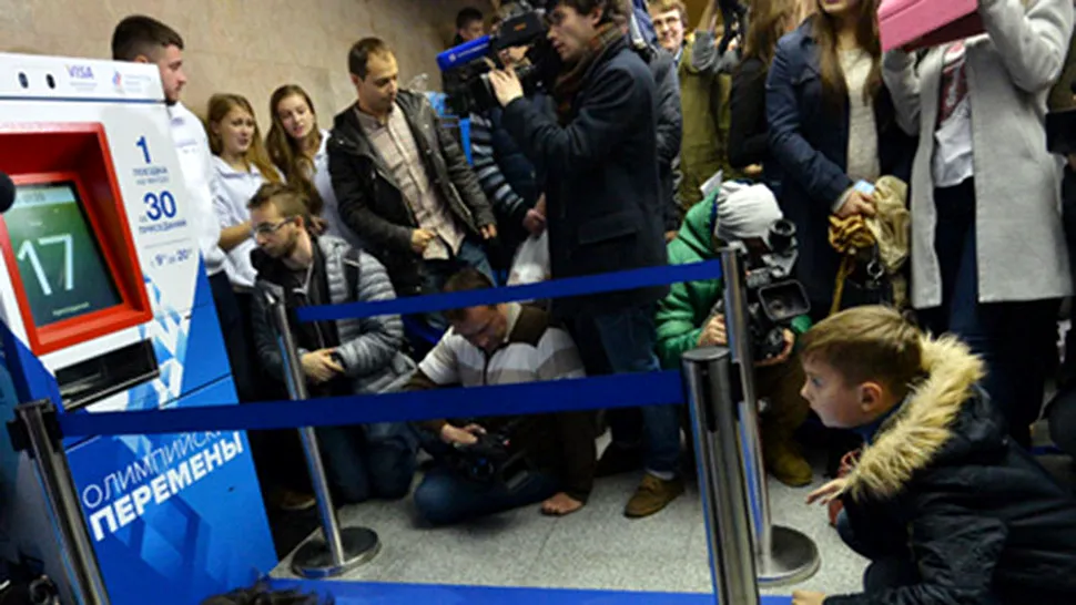 Moscova: Rușii au făcut 330.000 de genoflexiuni la metrou