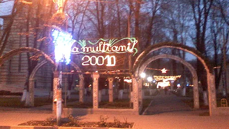 Dilema in Tecuci: La multi ani, 2010 sau 20010?