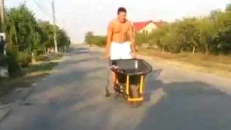 Roaba cu motor, invenția unui român (Video)