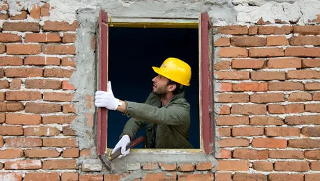 Dragoş Bucur, cu flexul şi barosul pe şantierul “Visuri la Cheie”