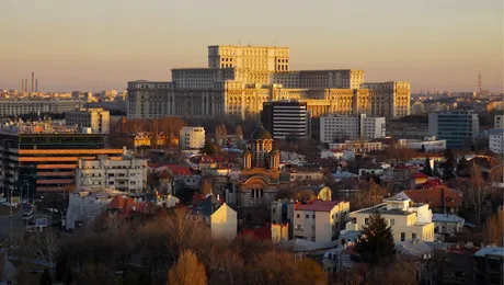 Fotografia zilei: Puzzle bucureștean