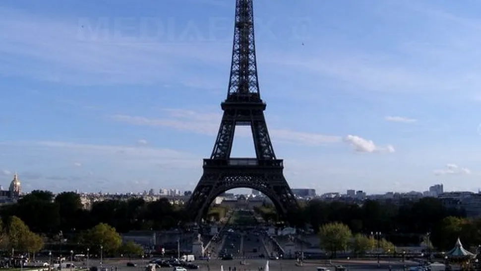 Alerta cu bomba la Turnul Eiffel