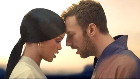 Cuplu nou la Hollywood: Chris Martin şi Rihanna!