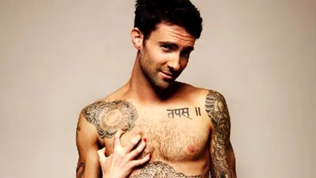 Adam Levine de la Maroon 5 a pozat gol pusca!