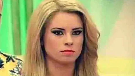 Câştigătoarea «Mireasă pentru fiul meu», în sânii goi la TV!