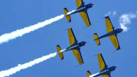 Miting aviatic de Ziua Copilului, la Aerodromul Clinceni