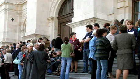 In perioada februarie-mai, s-au anuntat peste 33.000 de disponibilizari