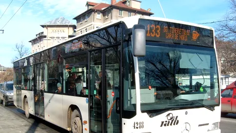 Trei linii de autobuze RATB revin la traseele de baza